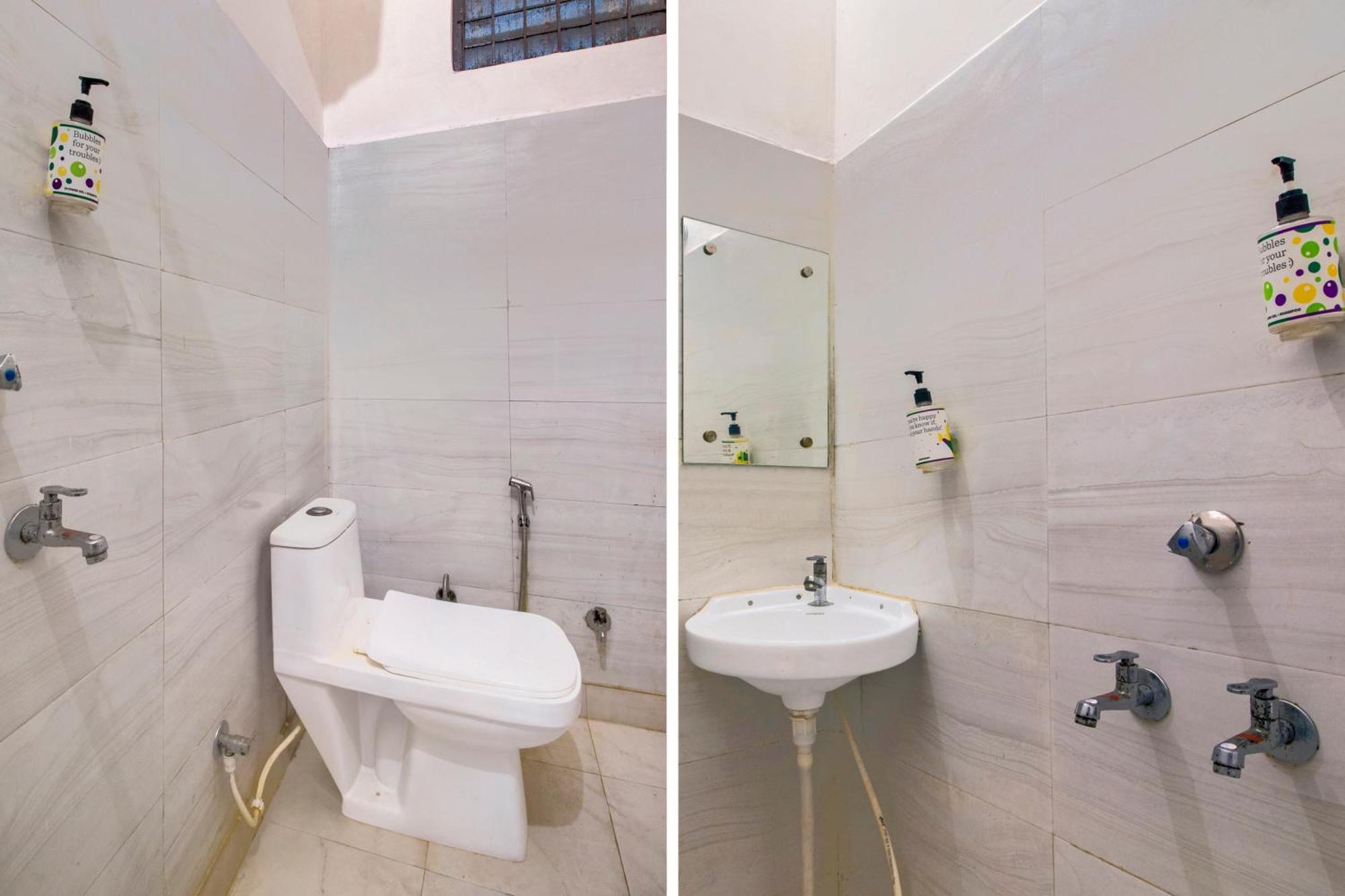 Hotel O Om Pushp Residency Матхура Экстерьер фото
